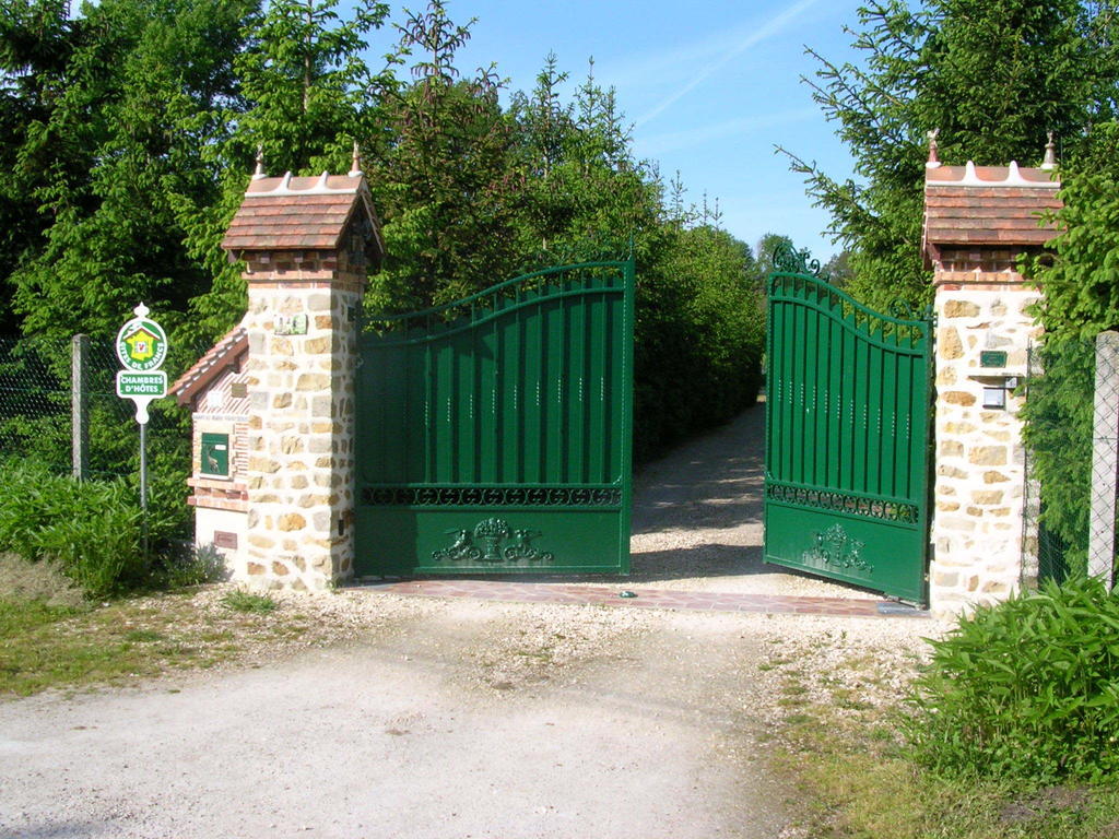 Bed and Breakfast La Petite Ferme Vouzeron Zewnętrze zdjęcie